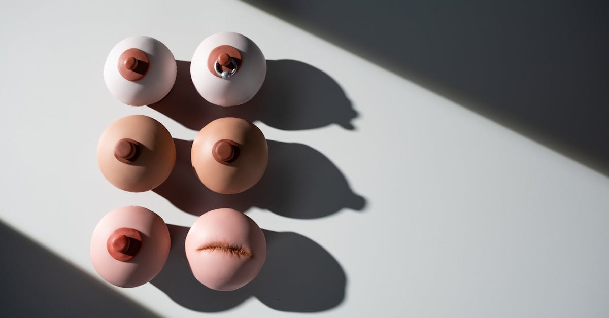 découvrez l'univers du piercing avec nos conseils sur les tendances, les soins et les types de piercings. que vous soyez novice ou passionné, trouvez l'inspiration et les informations nécessaires pour sublimer votre style avec des bijoux originaux et sécurisés.