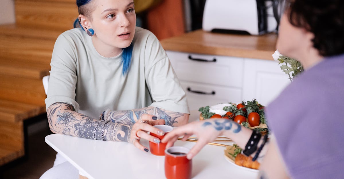 découvrez l'univers fascinant des piercings : tendances, conseils d'entretien et types de bijoux pour sublimer votre style. que vous soyez novice ou passionné, trouvez ici l'inspiration et les informations essentielles pour embellir votre corps.