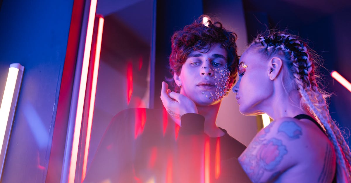 découvrez les piercings tendance qui ajoutent une touche d'originalité à votre style. explorez les dernières modes, des designs uniques et des conseils pour mettre en valeur votre personnalité à travers des piercings élégants et audacieux.