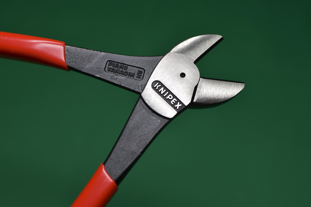 découvrez nos pinces pour piercing, des outils précis et faciles à utiliser pour un perçage sûr et efficace.