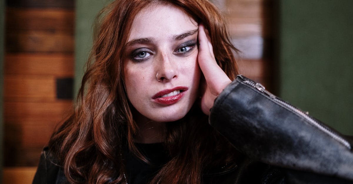 découvrez l'univers des piercings, des conseils sur les différents types, les soins à apporter et les dernières tendances pour exprimer votre style unique. que vous soyez novice ou passionné, trouvez l'inspiration et les informations nécessaires pour embellir votre corps avec des piercings élégants et sécurisés.