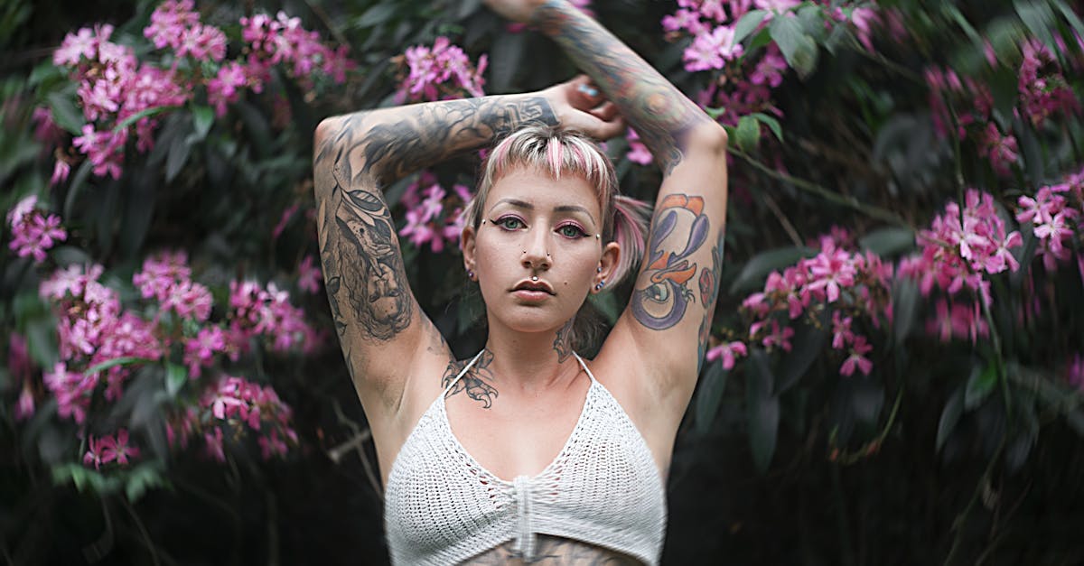 découvrez notre collection unique de piercings, alliant originalité et style. exprimez votre personnalité avec des designs audacieux et des matériaux de qualité. transformez votre look et faites une déclaration artistique avec nos piercings exclusifs.