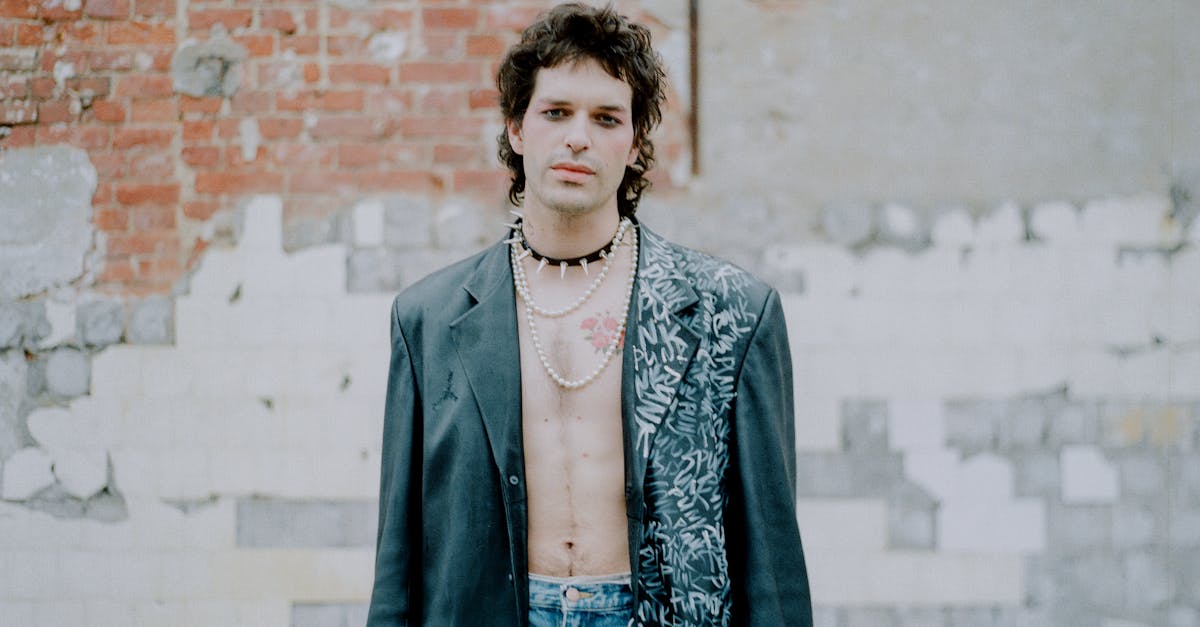 Le charme intemporel du piercing vintage