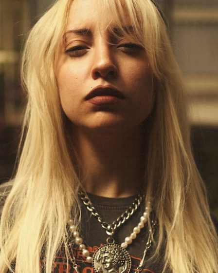 découvrez l'univers des piercings : conseils, styles tendance, soins et inspiration pour exprimer votre personnalité à travers des bijoux uniques. osez l'audace et sublimez votre look avec nos recommandations.