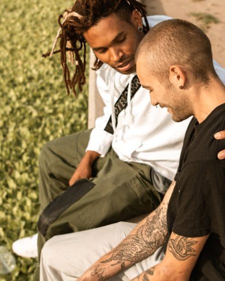 découvrez notre sélection de kits de piercing complets, conçus pour les amateurs et les professionnels. chaque kit inclut tout le nécessaire pour un piercing sûr et hygiénique, avec des matériaux de qualité supérieure. parfait pour personnaliser votre style en toute sécurité !