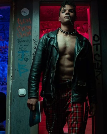 découvrez l'univers fascinant des piercings : tendances, soins et conseils pour personnaliser votre style avec élégance. explorez nos idées originales et trouvez l'inspiration pour votre prochain piercing.